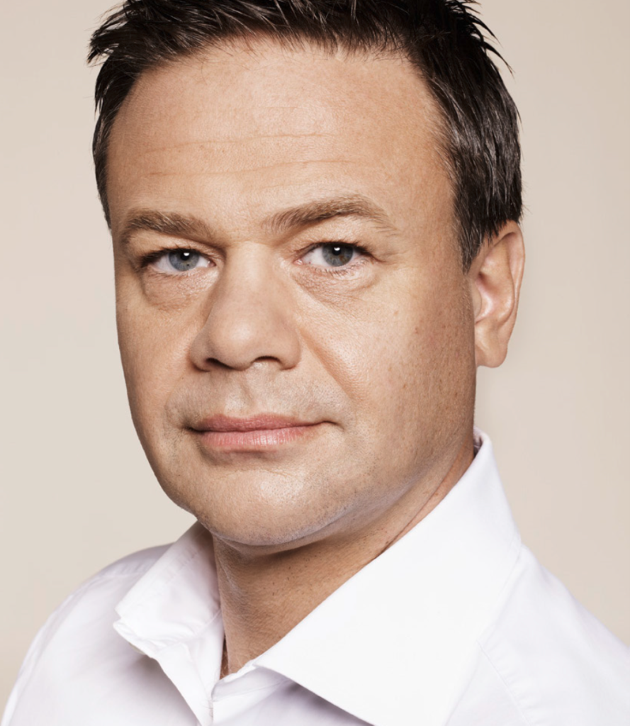 Wallen verwijderen man voor