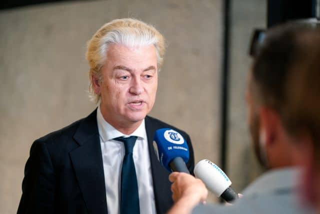 Ooglidcorrectie Geert Wilders